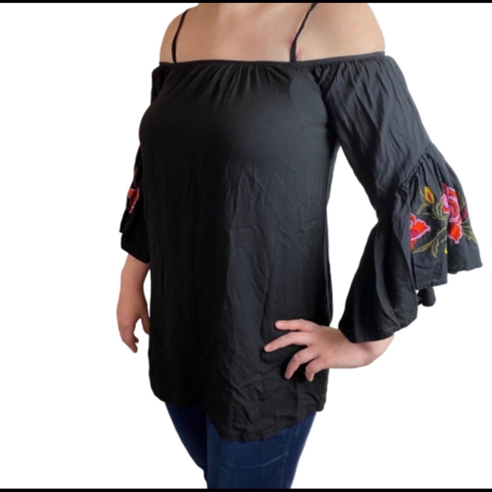 Feathers Embroidered Floral Top Adjustable Spaghetti Strap/Cold Shoulder Size S